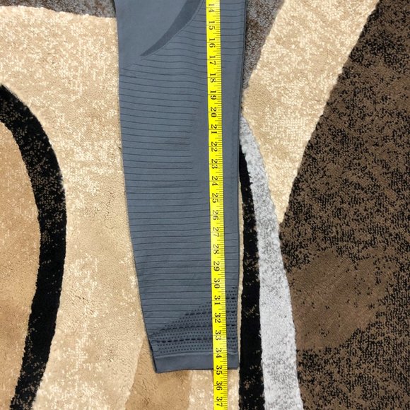 Women’s Gray High Waisted Seamless Leggings, Large - Picture 4 of 8